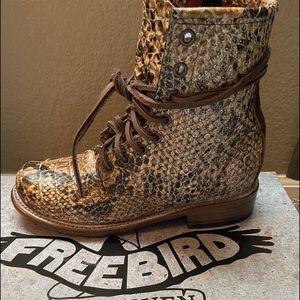 Freebird by Steven Boots